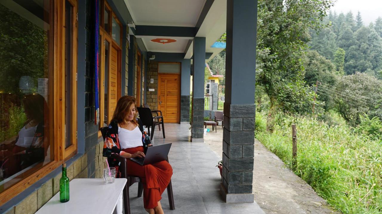 Angela'S Boutique Homes Dharamkot ダラムシャーラー エクステリア 写真